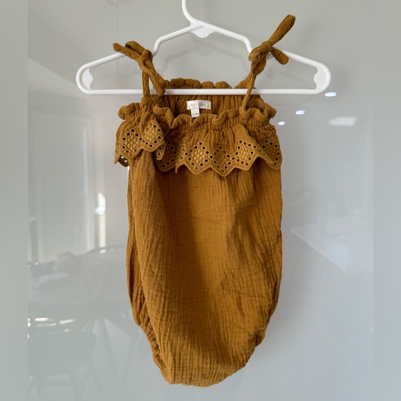 Rylee + Cru Shell Ruffle Romper Toddler Baby Size 12-18 months in Ochre - Picture 2 of 4